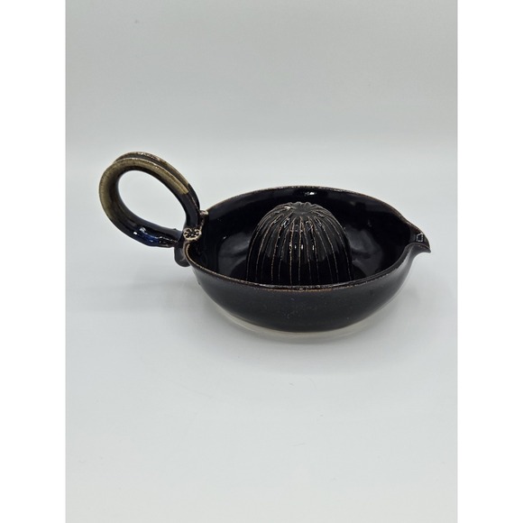 Hand Crafted Other - Handcrafted Studio Stoneware Pottery Ceramic Citrus‎ Juicer with Spout Signed